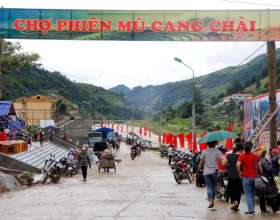 Chợ phiên Mù Cang Chải họp ngày nào?