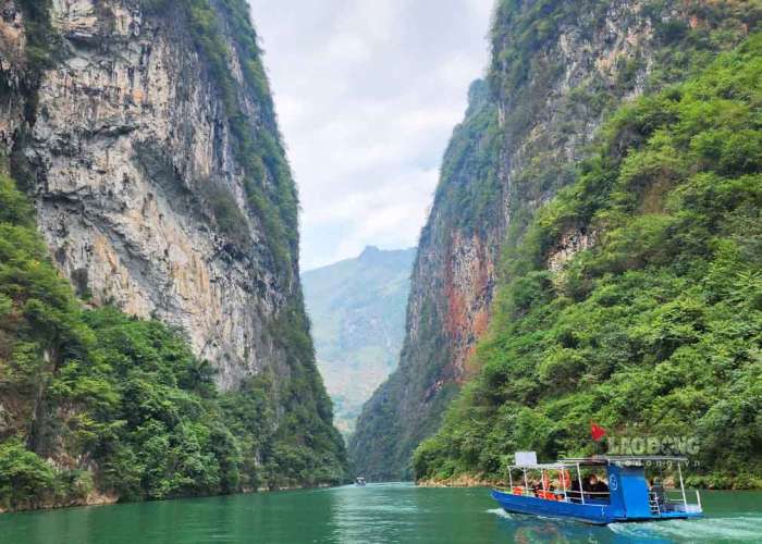 TOUR 2026 HÀ GIANG - LŨNG CÚ - SÔNG NHO QUẾ THÁC BẢN GIỐC - ĐỘNG NGƯỜM NGAO - PÁC BÓ - HỒ BA BỂ