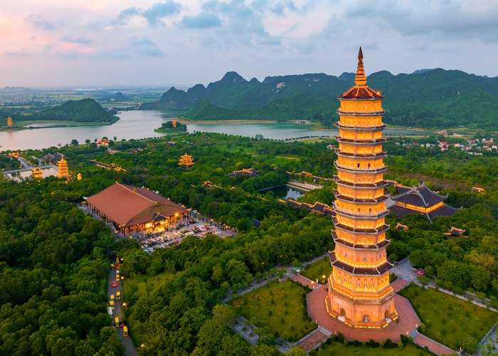 TOUR NINH BÌNH 1 NGÀY CHÙA BÁI ĐÍNH - TRÀNG AN - HANG MÚA