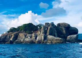 TOUR CÔN ĐẢO TÂM LINH 4N3Đ BAY VIETNAM AIRLINES