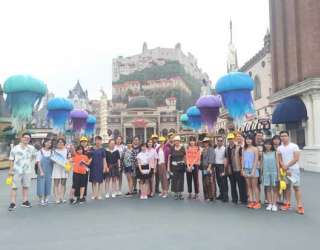 Đoàn chụp ảnh tại Everland - khu vui chơi giải trí bậc nhất Hàn Quốc