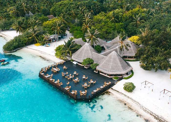 Du lịch Maldives 5 Ngày 4 Đêm ADAARAN SELECT HUDHURAN FUSHI 4,5 Sao