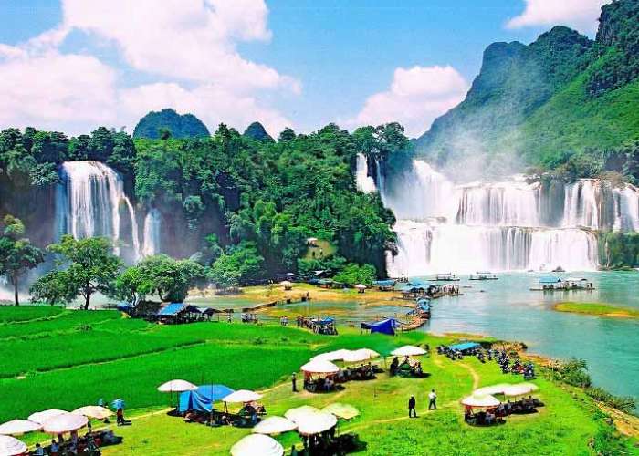 Tour Cao Bằng - Pác Bó - Bản Giốc Ngườm Ngao - Núi Mắt Thần - Hồ Ba Bể 3 Ngày 2 Đêm