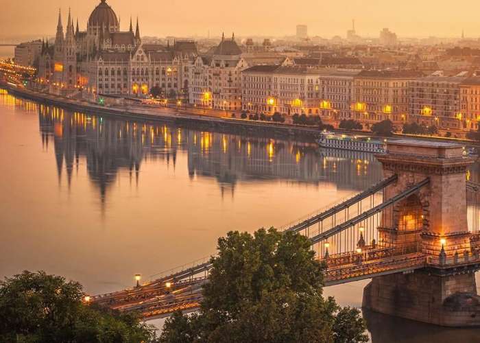 Tour Du Lịch Hungary - Croatia - Bosnia 7 Ngày 6 Đêm