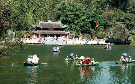 Tour Du Xuân Ninh Bình - Yên Tử- Hà Nội - Chùa Hương 5 Ngày 4 Đêm
