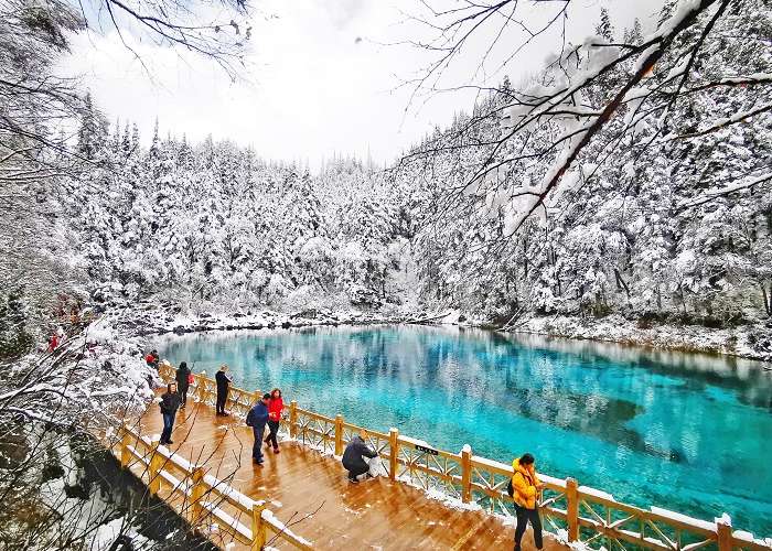 Tour Du Lịch Trùng Khánh - Cửu Trại Câu - Thành Đô 6 Ngày 5 Đêm