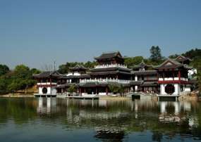 Tour Phượng Hoàng Cổ Trấn - Trương Gia Giới 6 ngày 5 Đêm  (Bay VietJet)