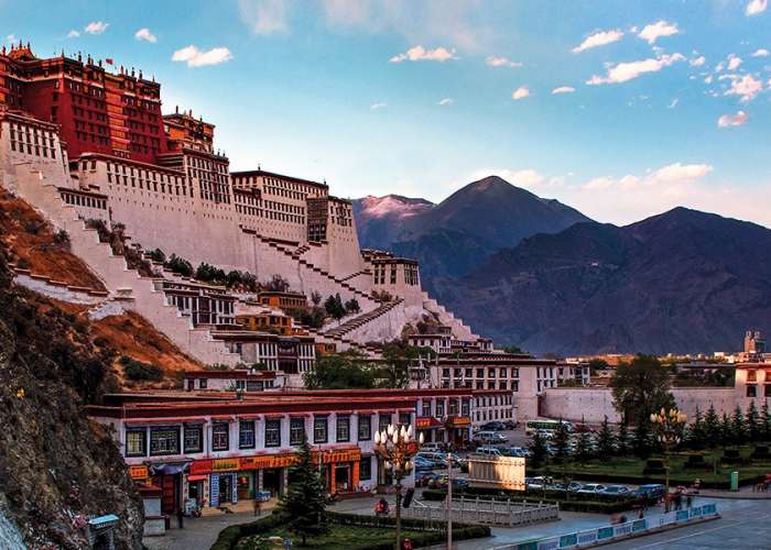 KHÁM PHÁ VÂN NAM PHONG HOA HÀ NỘI – ĐẠI LÝ - LỆ GIANG – SHANGRILA  NÚI TUYẾT NGỌC LONG