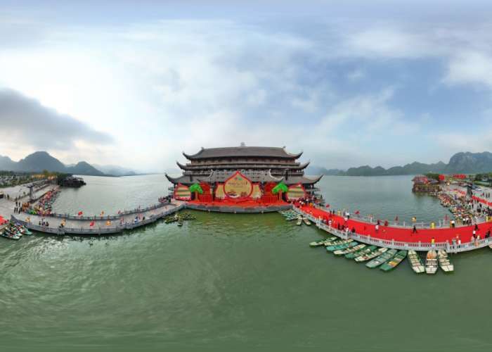 DU LỊCH NINH BÌNH CHÙA TAM CHÚC -  ĐỊA TẠNG PHI LAI TỰ