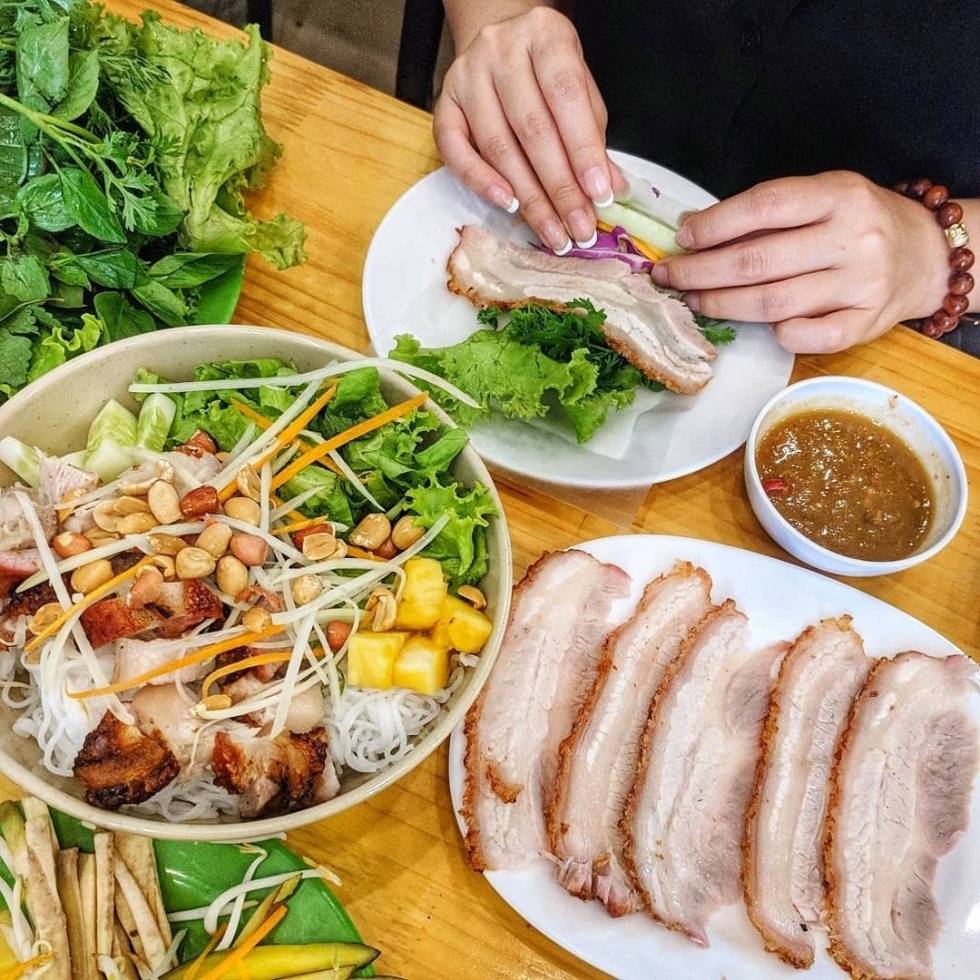 Bánh tráng cuốn thịt heo trứ danh