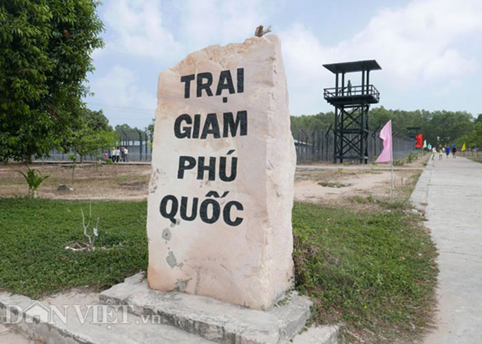 Nha-tu-phu-quoc